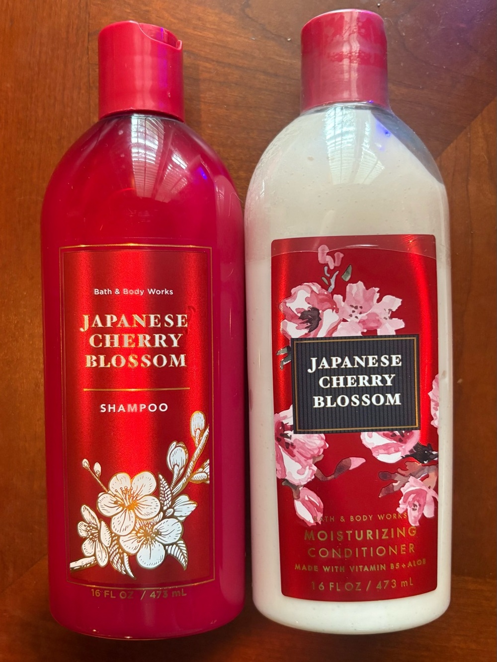 NWT, B&BW Japanese Cherry Blossom Shampoo & Conditioner Set